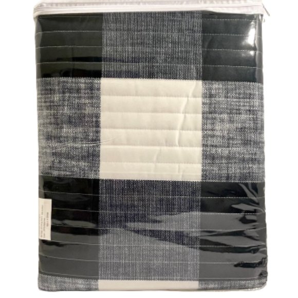 🆕Queen Size Coverlet Set - Picture 2 of 2